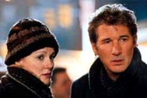 El filme oscila entre la racional y lo inexplicable. La presencia de Richard Gere ayuda a que termine imponi�ndose lo segundo.