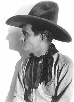 Tom Mix, un personaje real que ha dado pie a esta pel�cula sobre el mundo del cine y con investigaci�n ficticia sobre �personajes reales?. Bonito juego el que propone Edwards.