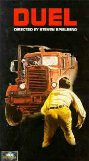 Para muchos, su telefilme "El diablo sobre ruedas" sigue siendo la pelcula ms atractiva de Spielberg: adems, es el germen de su continuo canto al "americano medio"