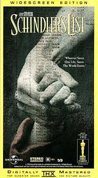 La minuciosa tcnica documental del filme no puede hacernos olvidar que esconde tcnicas propagandsticas muy evidentes