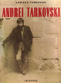 Larissa, esposa de Tarkovski, ha editado esta memoria fotogrfica sobre su marido, repasando su biografa a base de documentos grficos