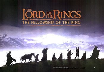 Si hay algo por lo que molestan ambas pel�culas es por el mundo de violencia y oscuridad que nos presentan: aunque en el filme de Jackson sea algo evidente y en el de Columbus algo soterrado.