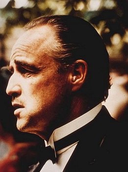 En el fondo, "El padrino" es un filme cercano a la �ptica neorrealista.