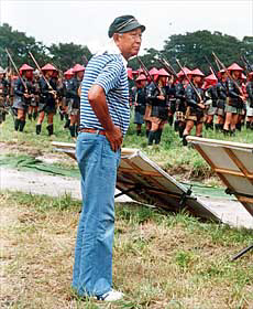 Kurosawa rodando "Ran": otro t�tulo donde se aprecia claramente la vena filantr�pica del director.