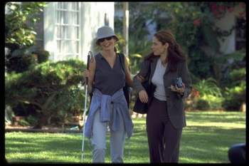 Las protagonistas pugnan por sobreponerse a sus dramas personales.