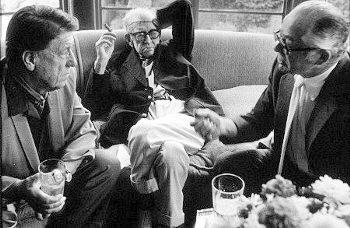 George Stevens, John Ford y Billy Wilder en una de las habituales comidas que realizaban, a comienzos de los setenta, en casa del primero.