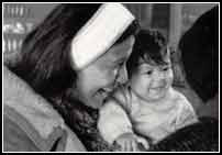 La pelcula narra tres historias distintas, con personajes pequeos, pero con grandes detalles cinematogrficos.