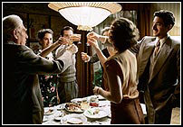 El aislamiento acaba conduciendo a la locura y resulta dif�cil para este pianista distinguir la realidad e imaginaci�n.