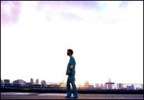 Lo mejor est� al inicio, con la presentaci�n de Londres vac�o: unas im�genes escalofriantes.