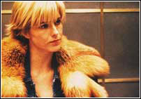 Curiosamente, pese al protagonismo de Pacino, es T�a Leoni la que destaca por su interpretaci�n.