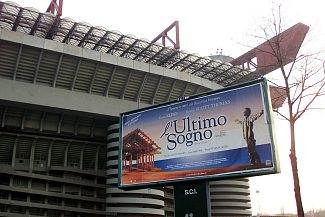 Ya lo anunciaban los carteles alrededor del estadio de San Siro, en Miln: el Valencia CF lo tena muy crudo para llegar a las semifinales.