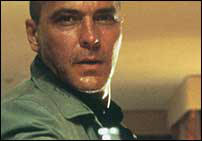 Tambin Jos Coronado demuestra su madurez con este filme de trazo clsico, tanto que podra compararse con "Chinatown" de Polanski.