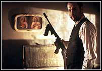 El enfrentamiento entre padres e hijos (naturales o adoptivos) es el eje sobre el que se mueve la pel�cula.